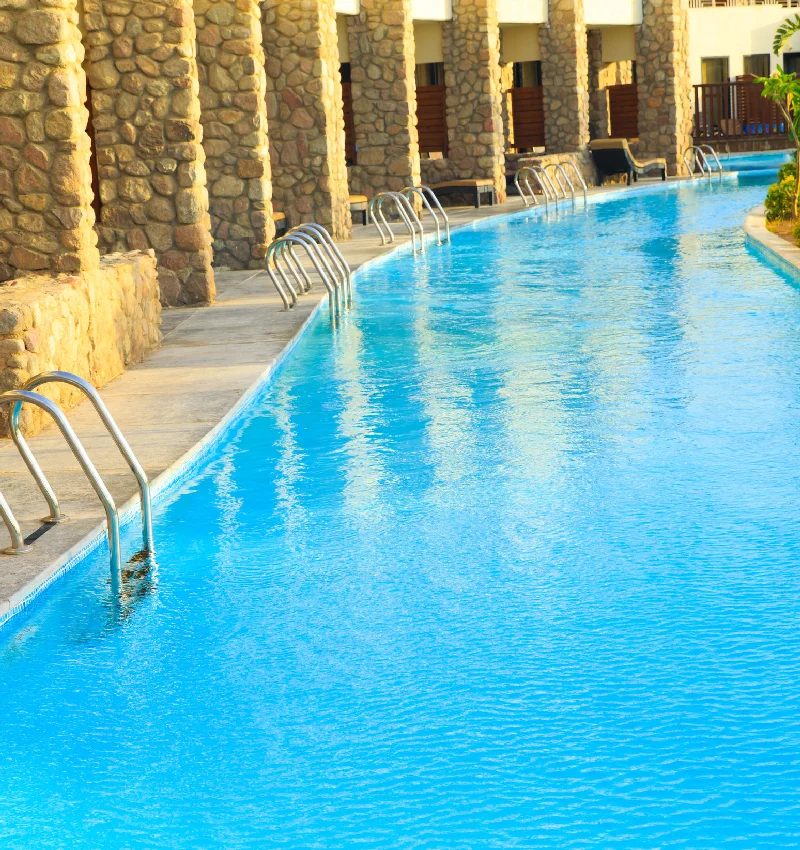 Commercial-pool-img